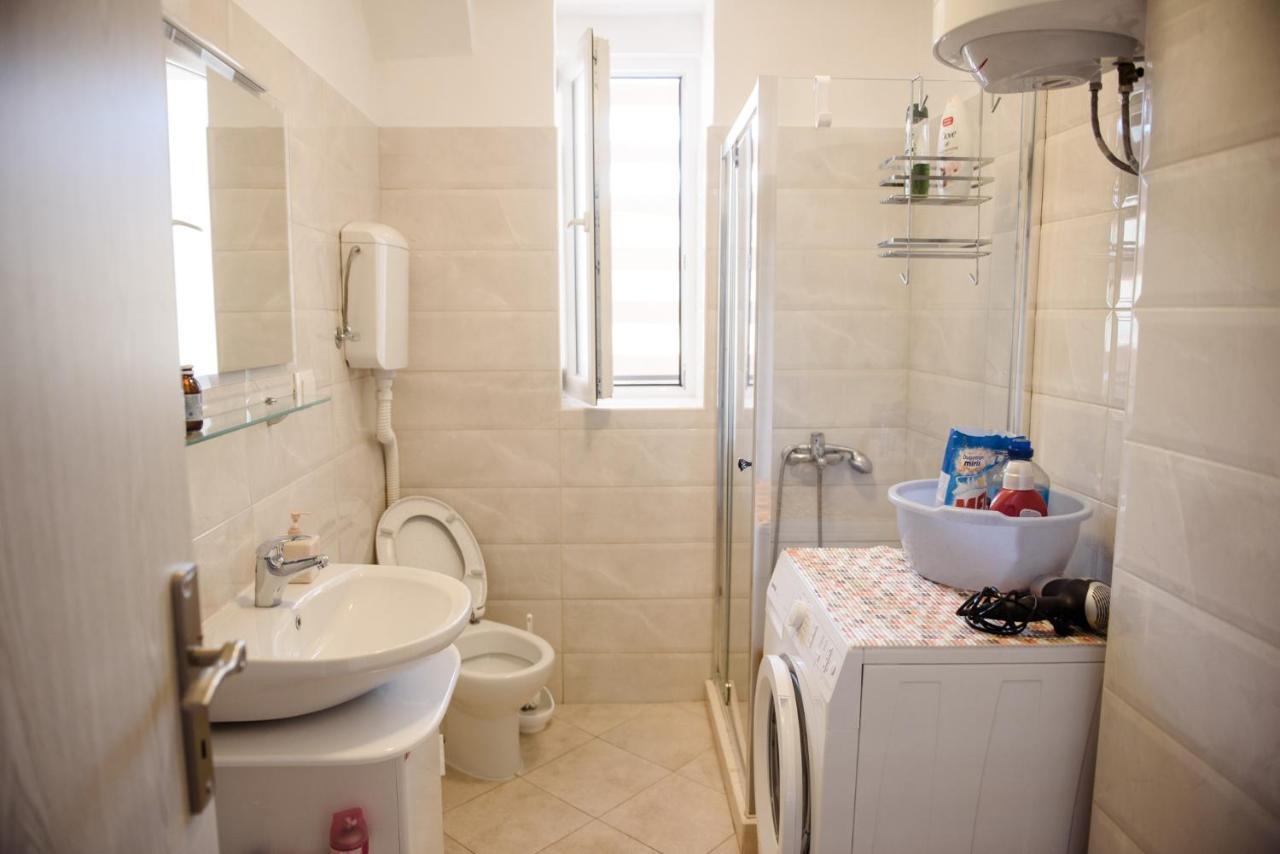 Cozy 2Br Apartment, 3 Min To The Old Town Kotor Buitenkant foto